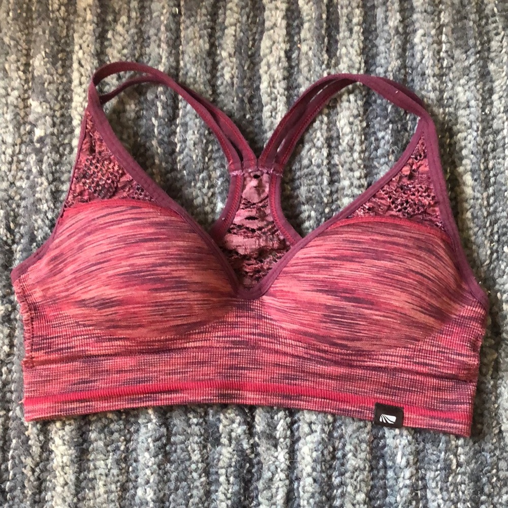 sports bra